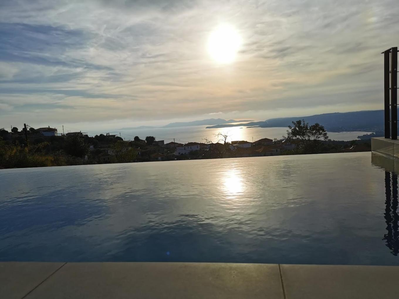 Sunset Luxury Villa Akritochori  Екстер'єр фото