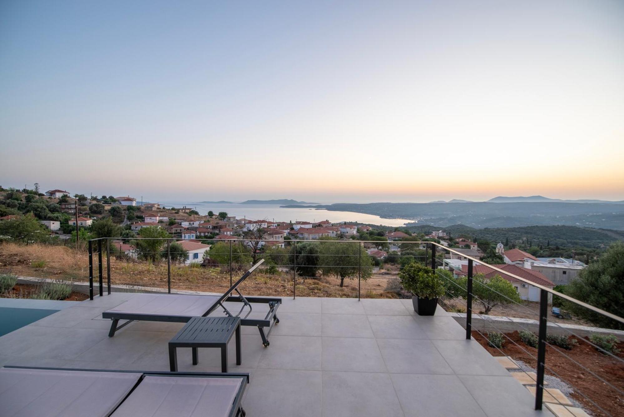 Sunset Luxury Villa Akritochori  Екстер'єр фото